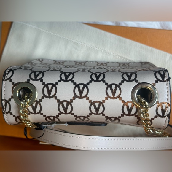 ⭐️NWT⭐️Valentino by Mario Valentino Bijou Leather Crossbody Bag - Picture 7 of 12